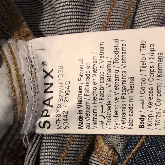 SPANX SPANXshape Everywear Flare Jeans in Authentic Blue Size Medium - Picture 9 of 13